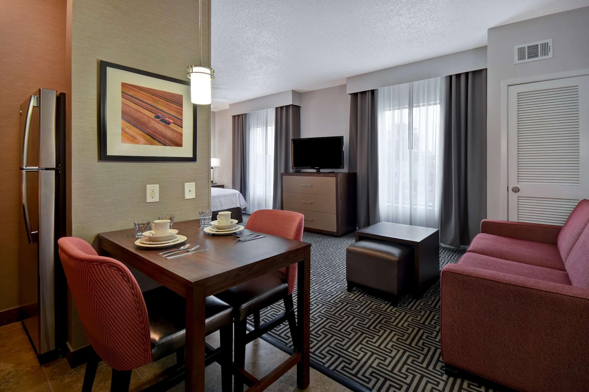 Hotel Homewood By Hilton Hou Intercontinental Airport Aldine