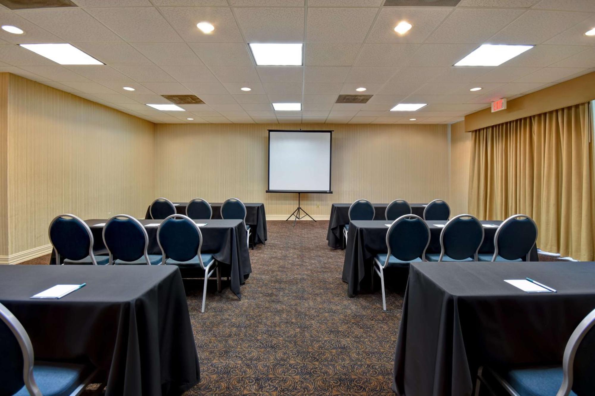 Homewood By Hilton Hou Intercontinental Airport Hotel Aldine