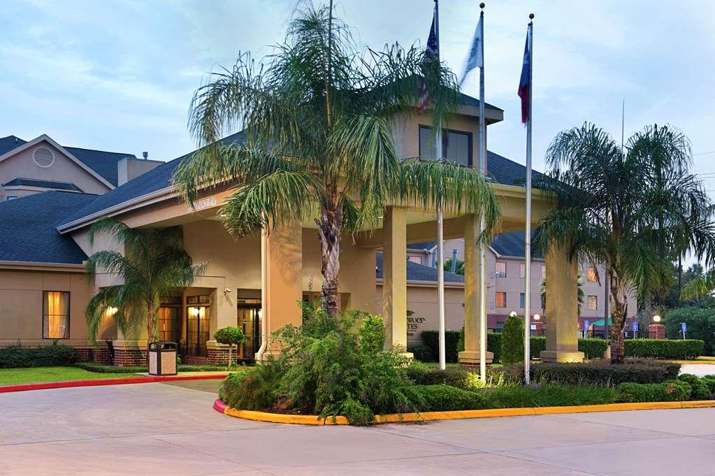 Homewood By Hilton Hou Intercontinental Airport Hotel